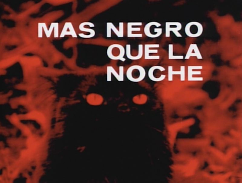 Title screen for the movie Más negro que la noche